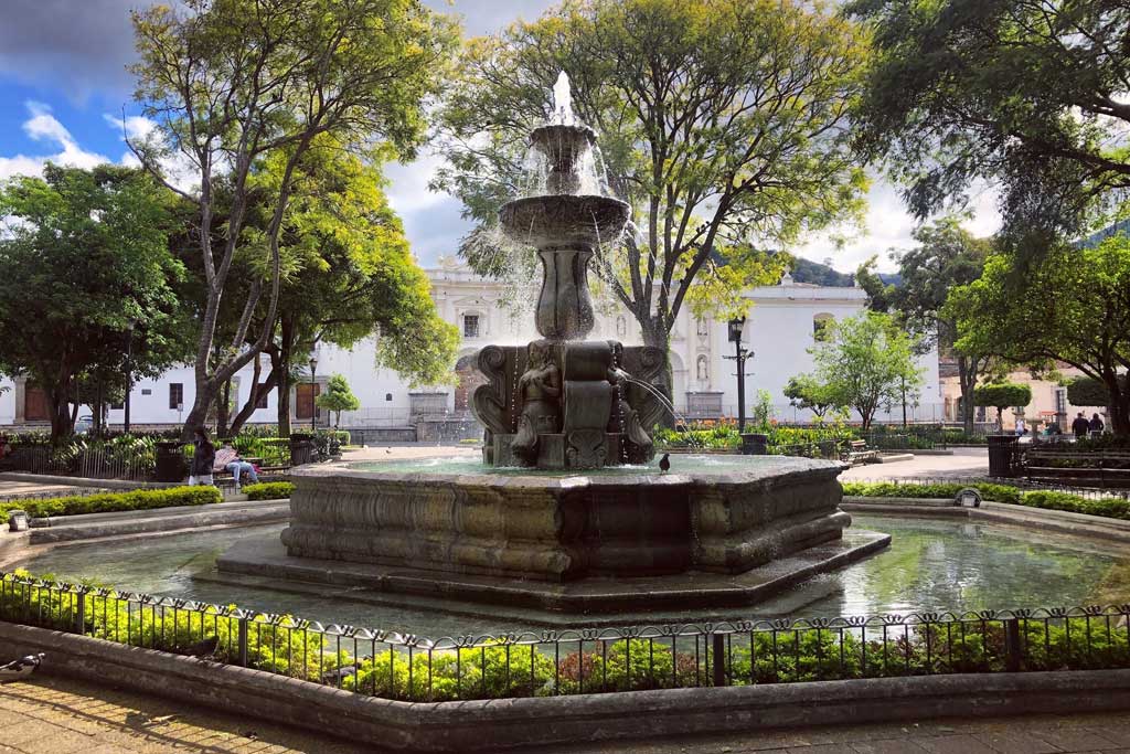 Fountain-of-the-Sirens-Antigua-Guatemala