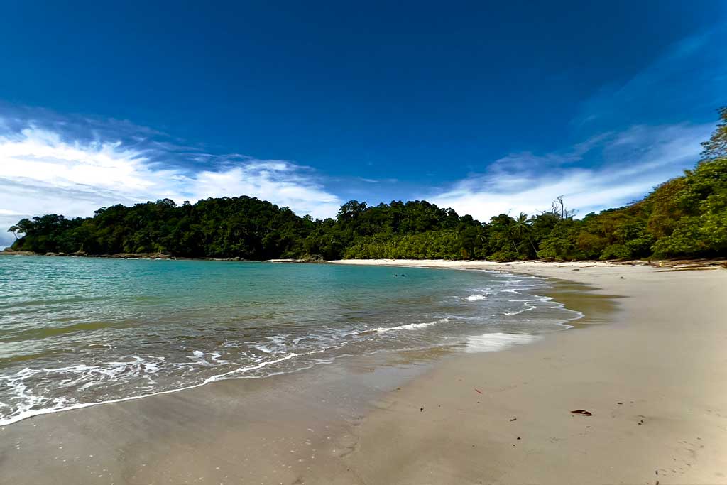 Manuel-Antonio-National-Park-Your-Guide-to-Beaches